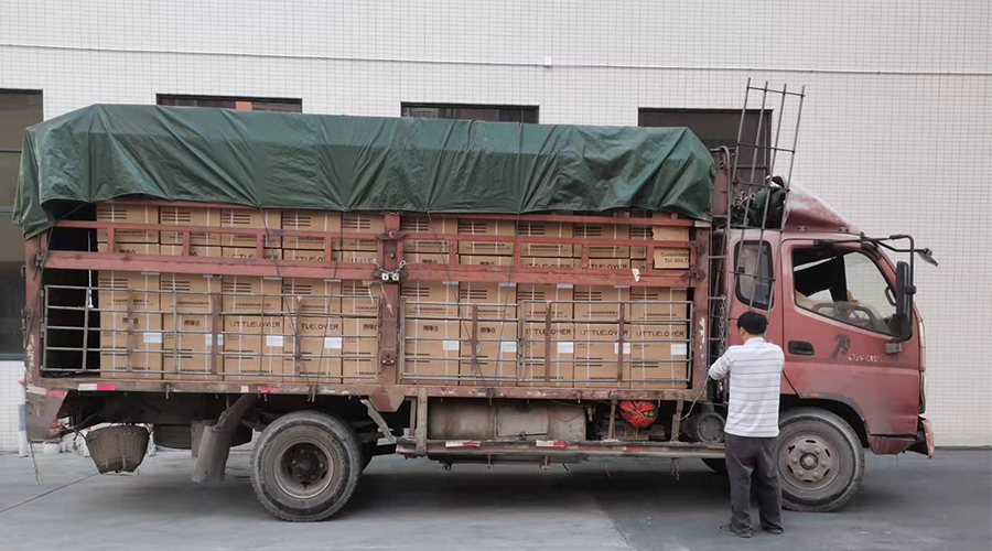 15天，金環(huán)電器順利完成電商客戶的內(nèi)衣干衣機(jī)出貨